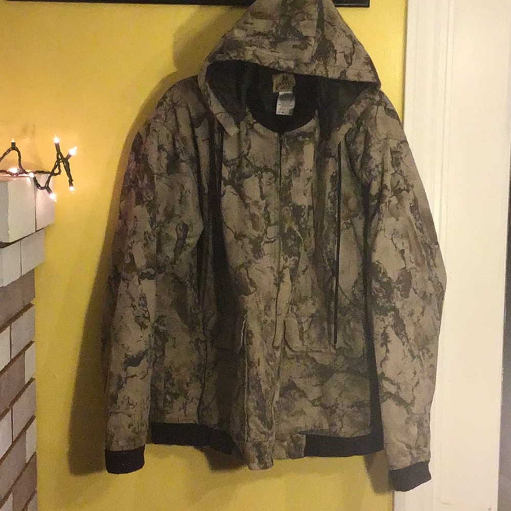 Outdoors, cold weather, hunting